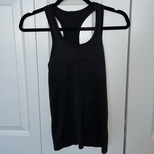 Black lululemon swiftly tech tank!!